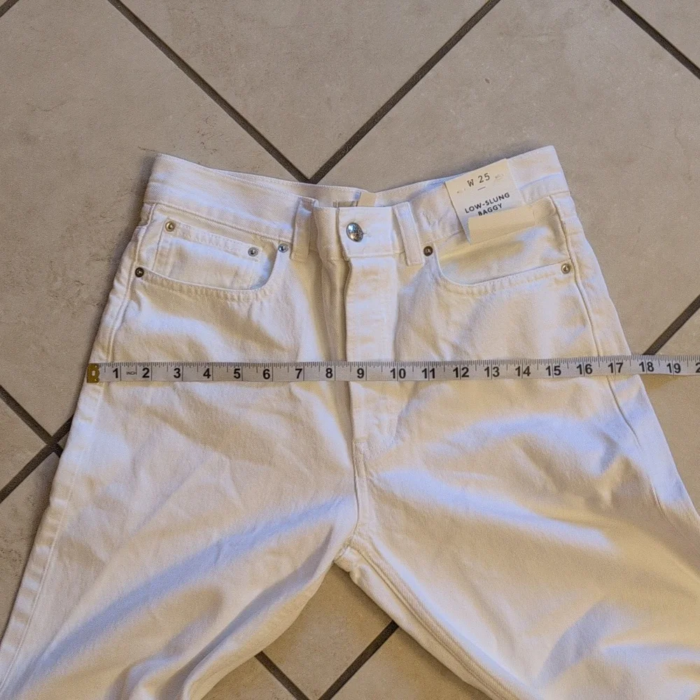 NWT Madewell Low-Slung Baggy Jeans Pure White Rigid Denim With Cuff Size 25 - Picture 9 of 13